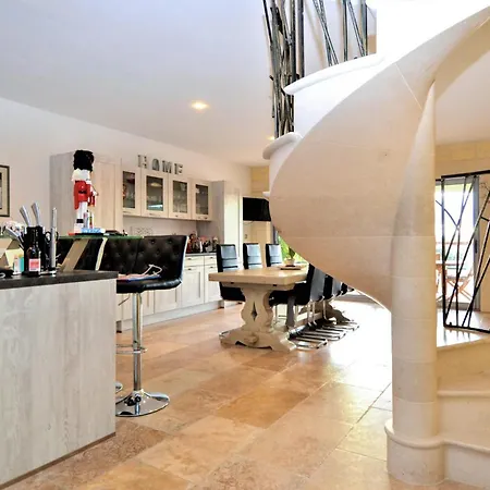 Tatil Evi 2 Bedroom Gorgeous In